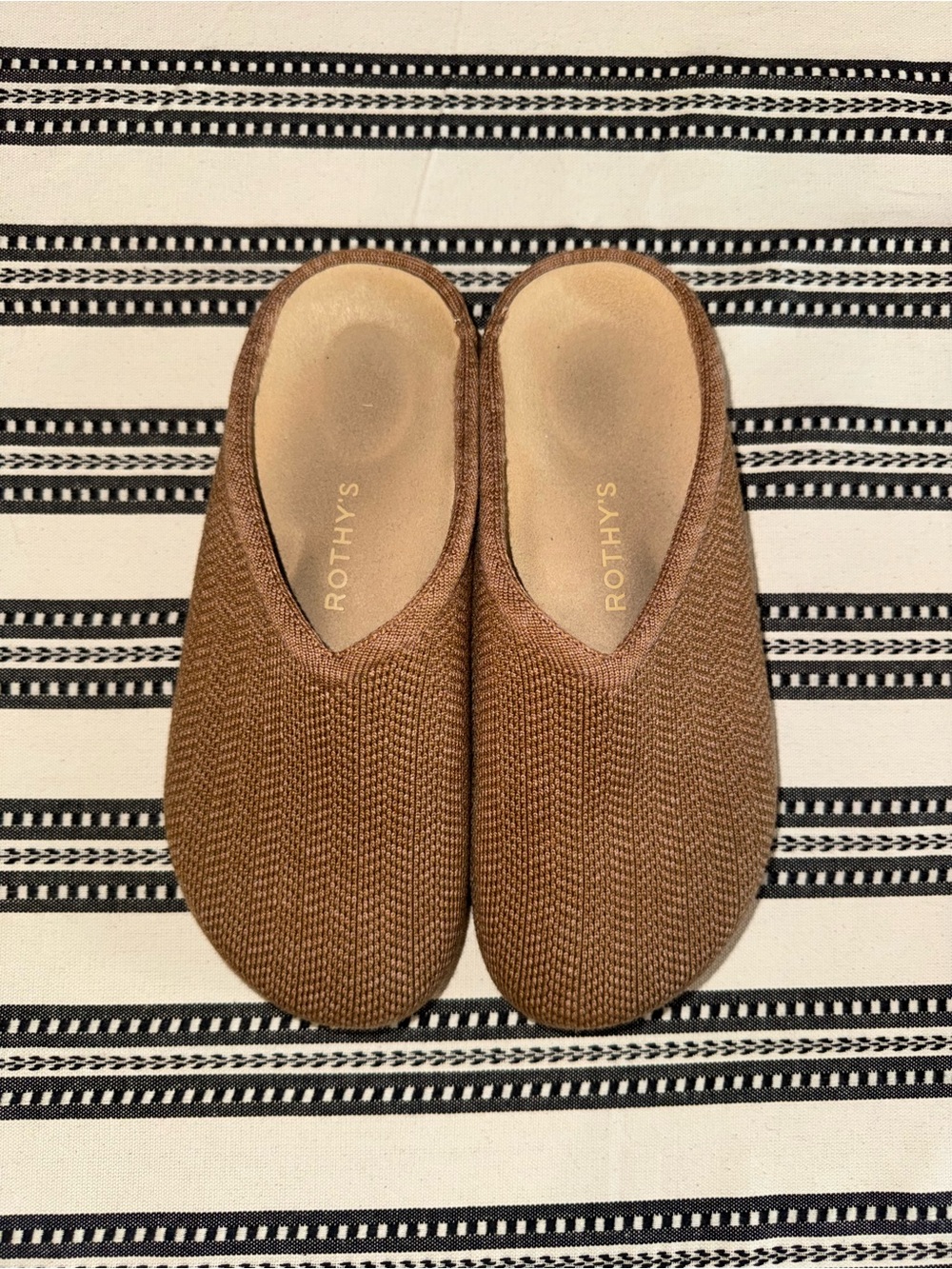 Rothy's Women’s Original Camel Knit Slip-On Clogs, 8 - Picture 2 of 12